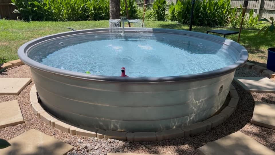 Stock tank pool Polyethylene gray 8'