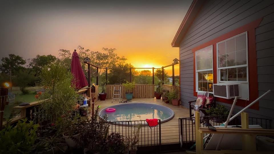 Stock tank pool Polyethylene gray 6'