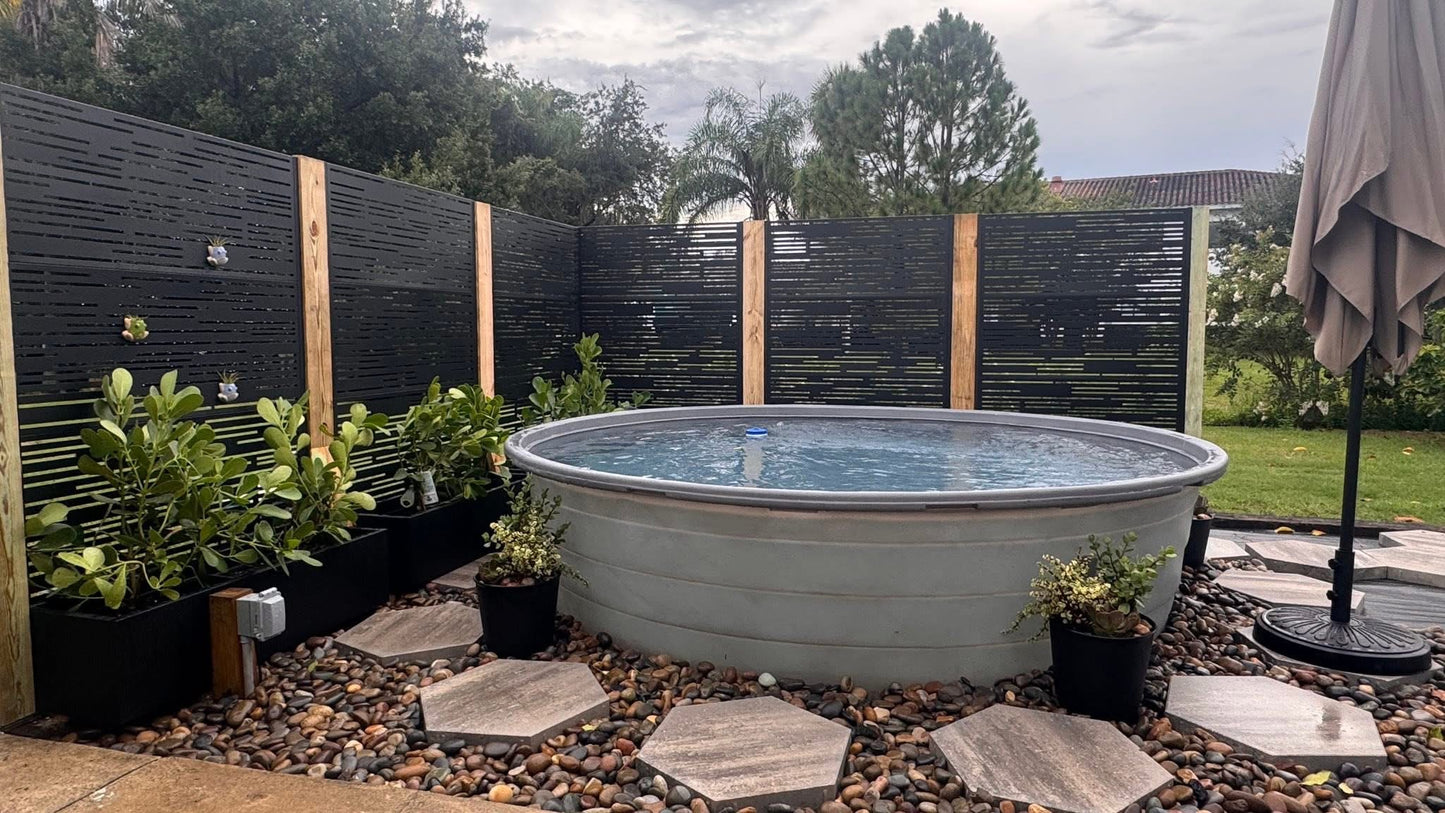 Stock Tank Pool 8’ – polyéthylène / liquidation