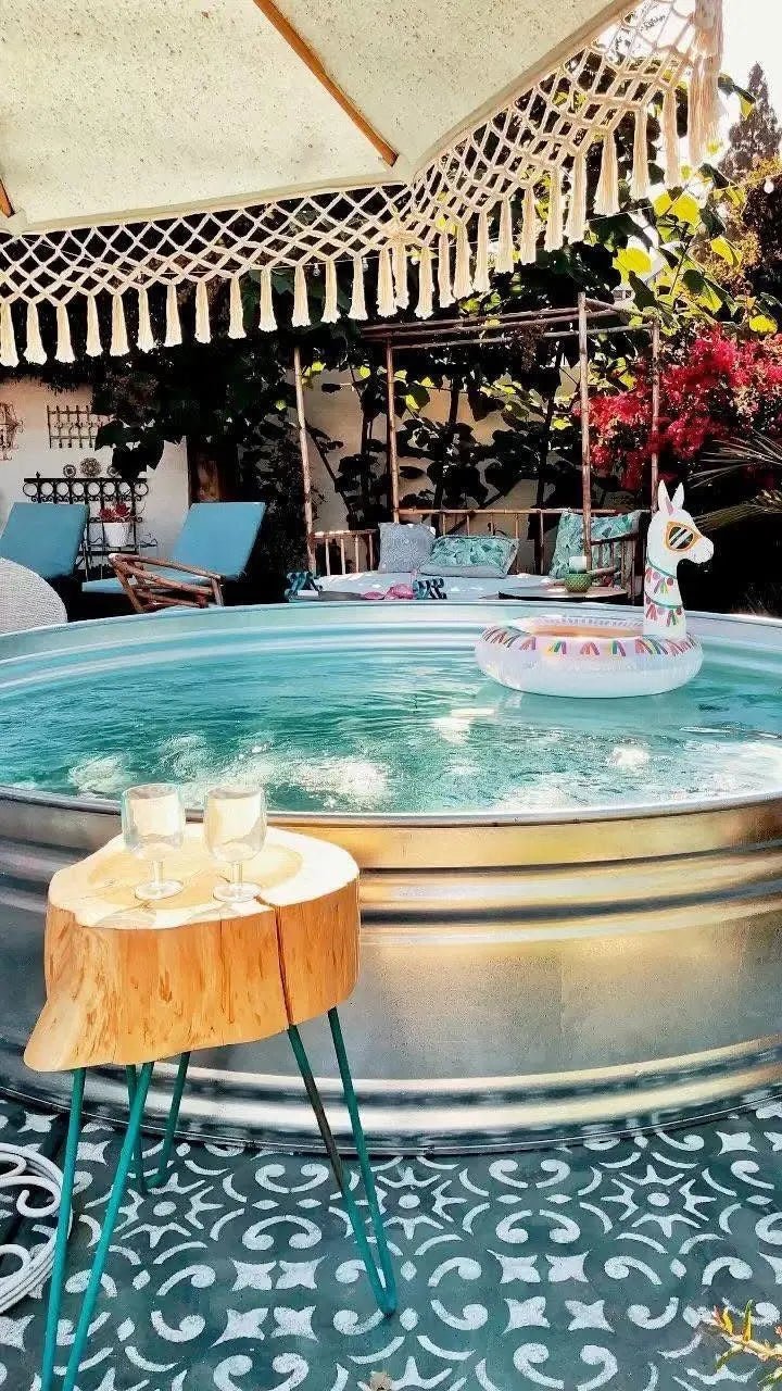 Piscine Stock Tank Pool 7' en Acier Galvanisé | ILOTank Québec - ILOTank